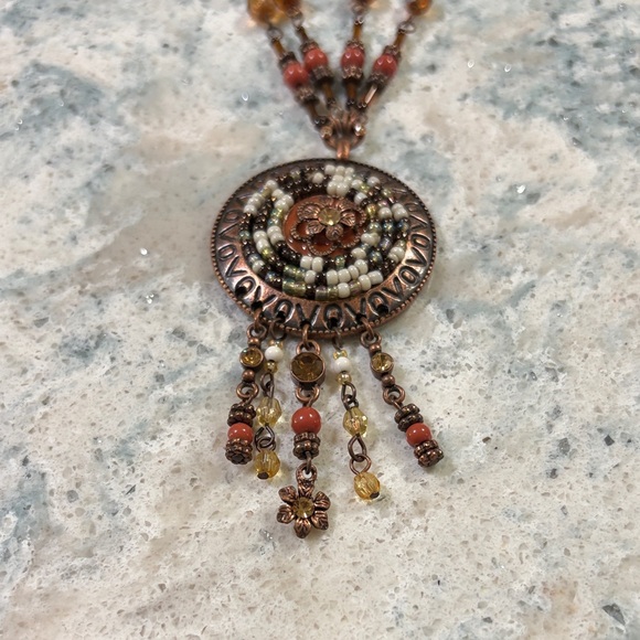 Avon Multicolor Beaded Necklace - Picture 2 of 3